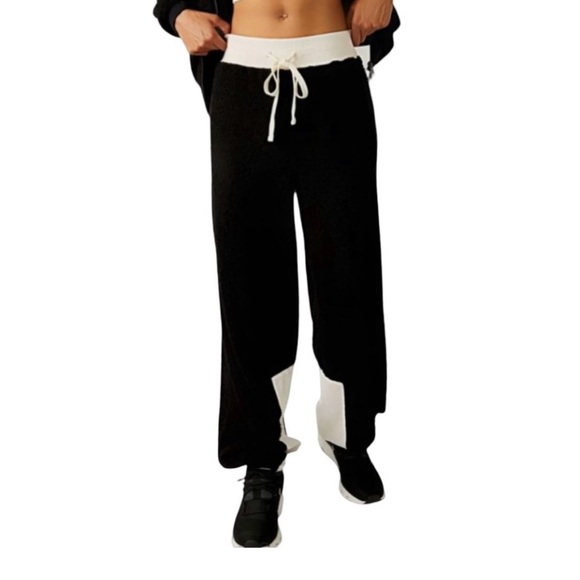 FP Movement Black and White Cuddle Up Joggers NWOT - Picture 2 of 7